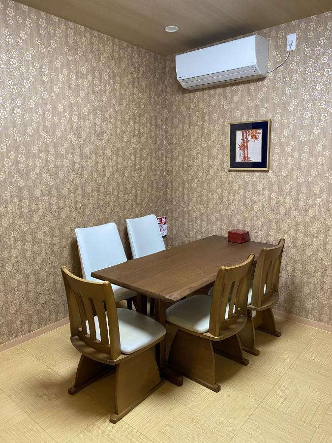 Wutong-40 Minutes Direct To Kansai Airport And 5 Minute Walk To Jr Or Subway Or Nankai Line And 1 Minute To Tsutenkaku The Landmark Of Osaka And Many Japanese Bistros Nearby Exterior foto