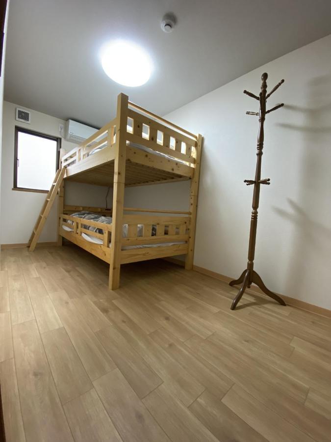 Wutong-40 Minutes Direct To Kansai Airport And 5 Minute Walk To Jr Or Subway Or Nankai Line And 1 Minute To Tsutenkaku The Landmark Of Osaka And Many Japanese Bistros Nearby Exterior foto